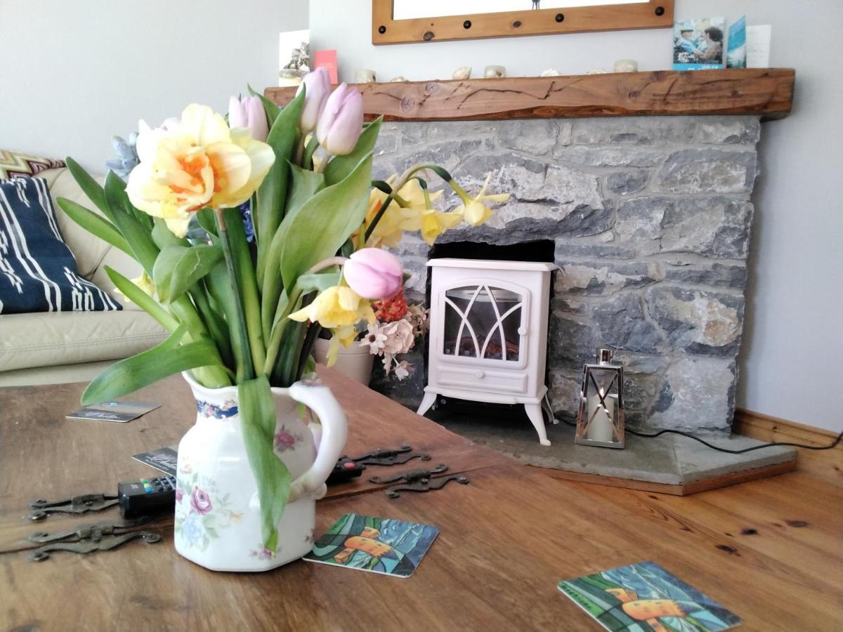Hollow Cottage Doolin Bagian luar foto
